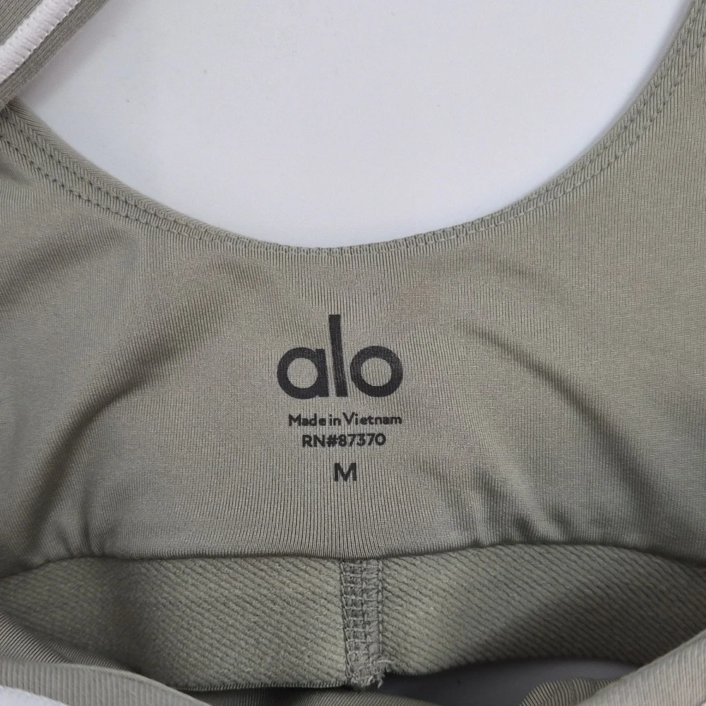 Alo Yoga Airbrush Heart Throb Bra Limestone Medium - Picture 8 of 8